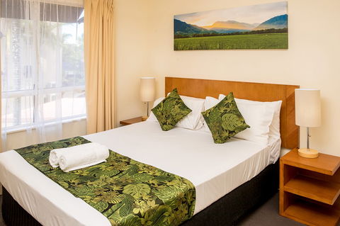 The Lakes Cairns Resort - Accommodation QLD 9