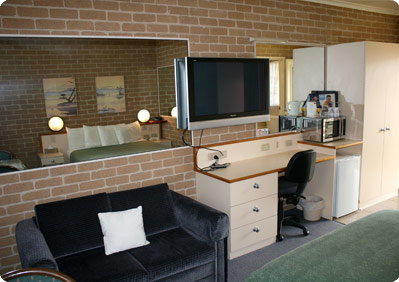 Grand Manor Motor Inn - Accommodation QLD 3