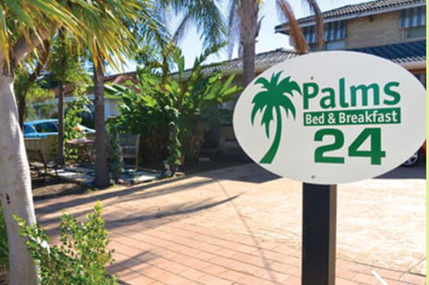Palms Bed And Breakfast - Accommodation QLD 2