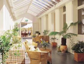 AnsoniA On Lydiard - Accommodation QLD 0