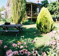 Holyrood House - Accommodation QLD