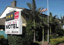 Flying Spur Motel - Accommodation QLD 0
