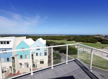 Lady Bay Resort - Accommodation QLD 3