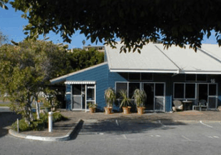 Abrolhos Reef Lodge - Accommodation QLD 3