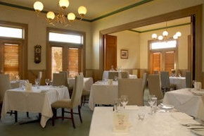 Comfort Inn Riversleigh - Accommodation QLD 4