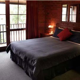 Armour Motor Inn - Accommodation QLD 1