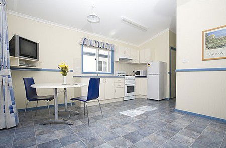 Crestview Top Tourist Park - Accommodation QLD 1