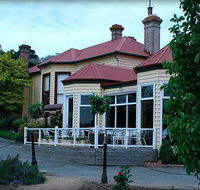 Central Springs Inn - Accommodation QLD