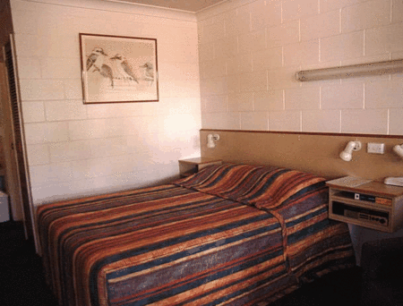 Country Ayr Motel - Accommodation QLD 2