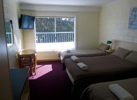 Falls Creek Hotel - Accommodation QLD 0