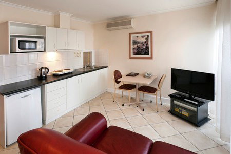 Best Western Ensenada Motor Inn And Suites - Accommodation QLD 3