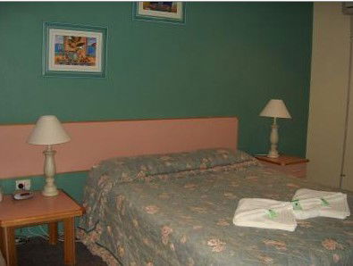 Almond Inn Motel - Accommodation QLD 4