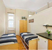 Cambridge Lodge - Accommodation QLD