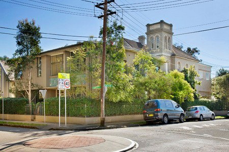 Cambridge Lodge - Accommodation QLD 2