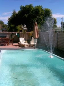 Paruna Motel - Accommodation QLD 2