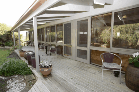 Port O Call Motel - Accommodation QLD 4