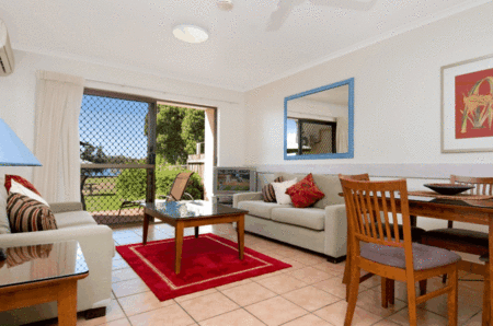 Cayman Quays - Accommodation QLD 4