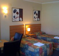3 Sisters Motel - Accommodation QLD