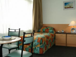 Bailey's Motel - Accommodation QLD 2