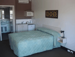 Pinjarra Motel - Accommodation QLD 1