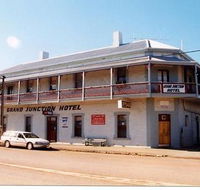Grand Junction Hotel - Accommodation QLD