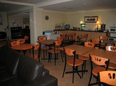 Sleep Express Motel - Accommodation QLD 3