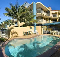 Surf Club Apartments - Accommodation QLD