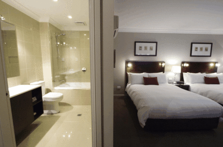 Carlyle Suites & Apartments - thumb 1