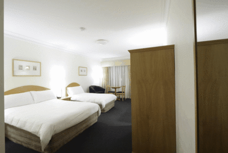 Carlyle Suites & Apartments - thumb 3