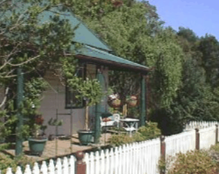 Trines Cottage - Accommodation QLD