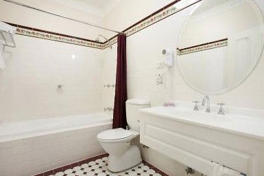 Palais Royale - Accommodation QLD 4