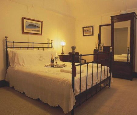 Tokelau Guest House - Accommodation QLD 4