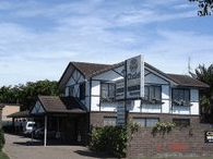 Chalet Motor Inn - Accommodation QLD 1