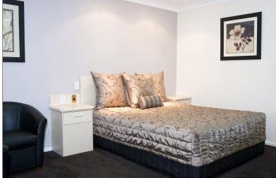 Central Caleula Motor Lodge - Accommodation QLD 4