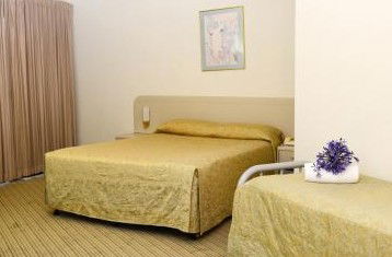 Motel 10 Motor Inn - Accommodation QLD 1