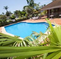 Island Palms Motor Inn - Accommodation QLD