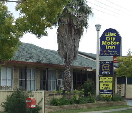 Lilac City Motor Inn  Streakhouse - Accommodation QLD