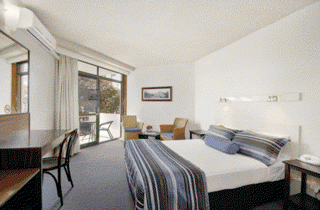 East Port Motor Inn - Accommodation QLD 3