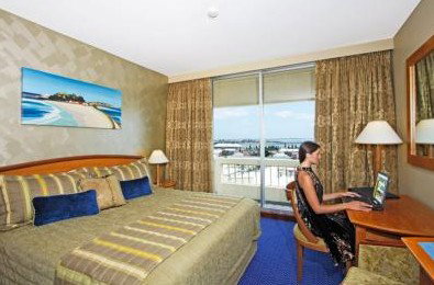 Quality Hotel Noahs On The Beach - Accommodation QLD 2