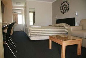 Queensgate Motel - Accommodation QLD 0
