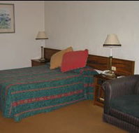 Seaton Arms Motor Inn - Accommodation QLD