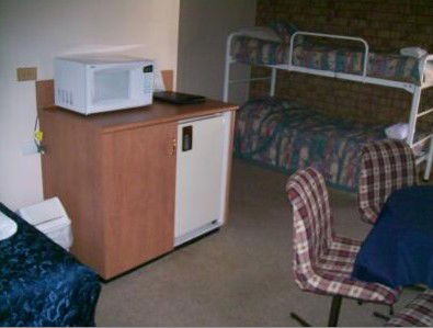 Spa Village Travel Inn - Accommodation QLD 2