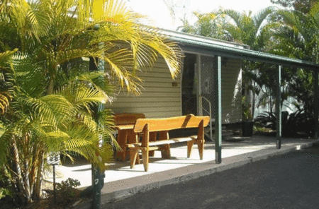 Cane Village Holiday Park - Accommodation QLD 1