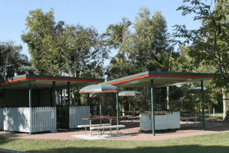 Cane Village Holiday Park - Accommodation QLD 4