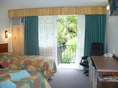 Coachman Motel - Accommodation QLD 0