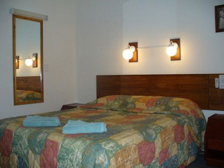 Coachman Motel - Accommodation QLD 1