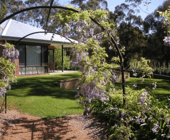Catton Hall Country Homestead - Accommodation QLD