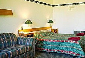 Red Chief Motel - Accommodation QLD 2