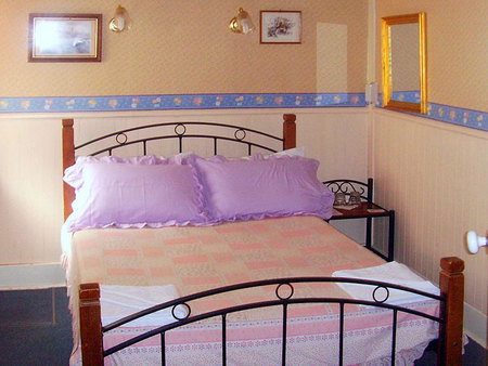Annies Shandon Inn - Accommodation QLD 1