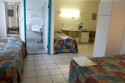 Barrier Reef Motel - Accommodation QLD 1